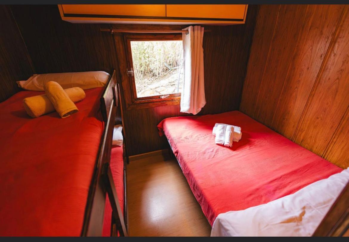 Camping & Bungalows Suspiro Del Moro Otura Dış mekan fotoğraf